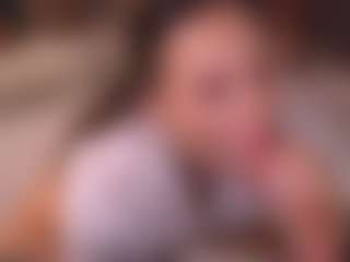 Live cam show with Bllowjoyy - Tease Big Tits on fapnchat
