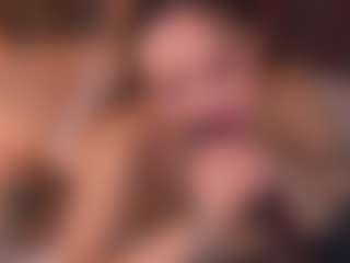 Bllowjoyy's Live Sex Cam Show