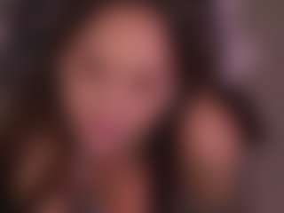 Bllowjoyy's Live Sex Cam Show