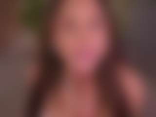 Bllowjoyy's Live Sex Cam Show
