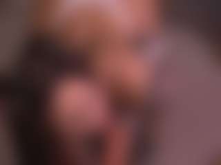 Bllowjoyy's Live Sex Cam Show