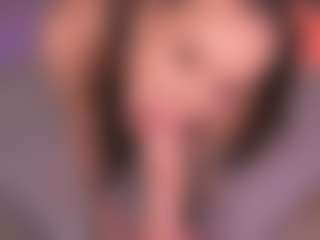 Live cam show with Bllowjoyy - Spank on Camsoda