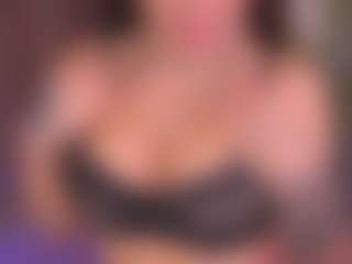 Bllowjoyy's Live Sex Cam Show