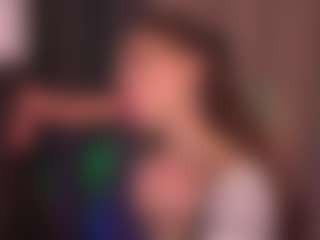 Bllowjoyy's Live Sex Cam Show