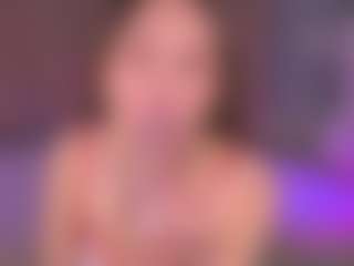 Bllowjoyy's Live Sex Cam Show