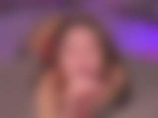 Bllowjoyy's Live Sex Cam Show