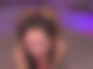 Bllowjoyy's Live Sex Cam Show