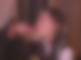 Bllowjoyy's Live Sex Cam Show