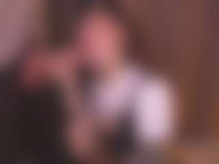 Bllowjoyy's Live Sex Cam Show