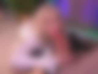 Bllowjoyy's Live Sex Cam Show