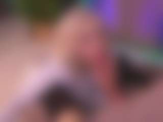 Bllowjoyy's Live Sex Cam Show
