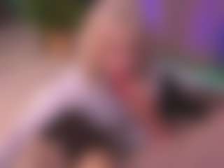 Bllowjoyy's Live Sex Cam Show