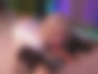 Bllowjoyy's Live Sex Cam Show