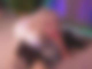 Bllowjoyy's Live Sex Cam Show