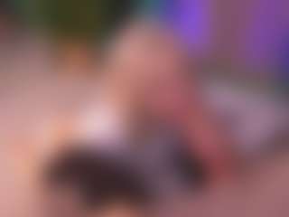 Bllowjoyy's Live Sex Cam Show