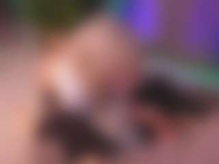 Bllowjoyy's Live Sex Cam Show