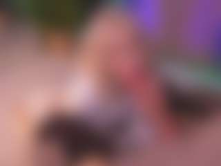 Bllowjoyy's Live Sex Cam Show