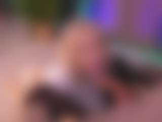 Bllowjoyy's Live Sex Cam Show