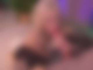 Bllowjoyy's Live Sex Cam Show