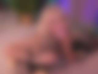 Bllowjoyy's Live Sex Cam Show