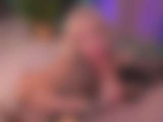 Bllowjoyy's Live Sex Cam Show