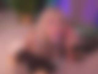 Live cam show with Bllowjoyy - Pornstar Fetish on Camiplay Live