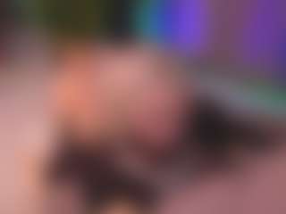 Bllowjoyy's Live Sex Cam Show