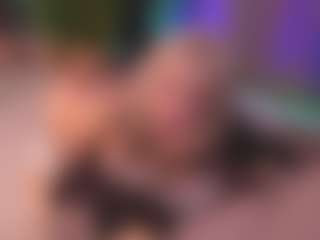 Bllowjoyy's Live Sex Cam Show