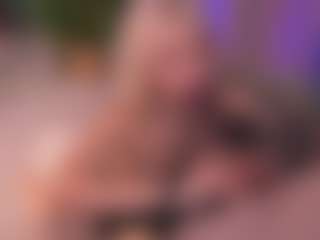 Bllowjoyy's Live Sex Cam Show