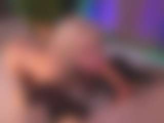 Bllowjoyy's Live Sex Cam Show