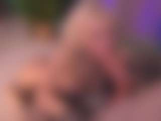 Bllowjoyy's Live Sex Cam Show