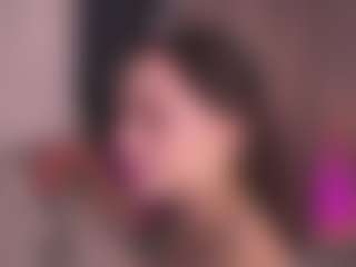 Bllowjoyy's Live Sex Cam Show