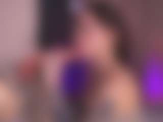 Bllowjoyy's Live Sex Cam Show