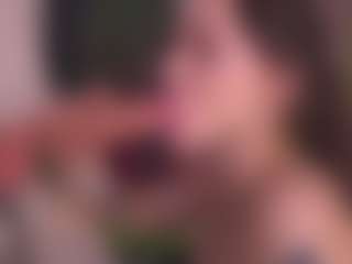 Bllowjoyy's Live Sex Cam Show