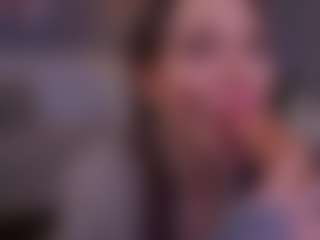 Bllowjoyy's Live Sex Cam Show