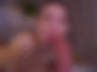 Bllowjoyy's Live Sex Cam Show