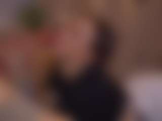 Bllowjoyy's Live Sex Cam Show