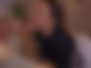 Bllowjoyy's Live Sex Cam Show