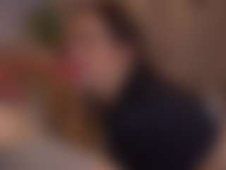 Bllowjoyy's Live Sex Cam Show