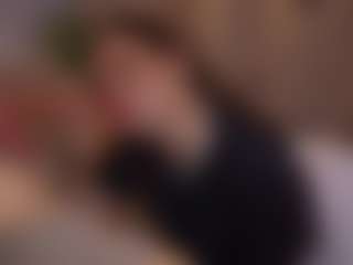 Bllowjoyy's Live Sex Cam Show