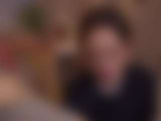 Bllowjoyy's Live Sex Cam Show