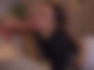 Bllowjoyy's Live Sex Cam Show