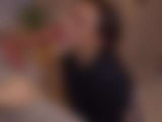 Bllowjoyy's Live Sex Cam Show