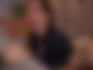 Bllowjoyy's Live Sex Cam Show