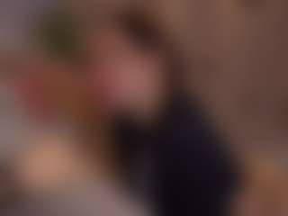Bllowjoyy's Live Sex Cam Show
