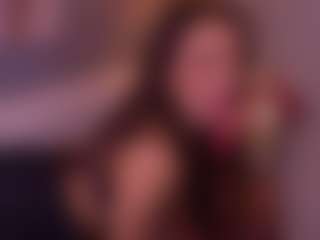 Live cam show with Bllowjoyy - Curvy Teen (18+) on Camsoda