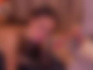 Bllowjoyy's Live Sex Cam Show