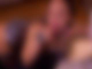 Bllowjoyy's Live Sex Cam Show
