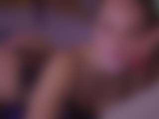 Bllowjoyy's Live Sex Cam Show