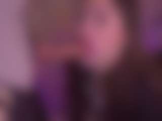 Bllowjoyy's Live Sex Cam Show